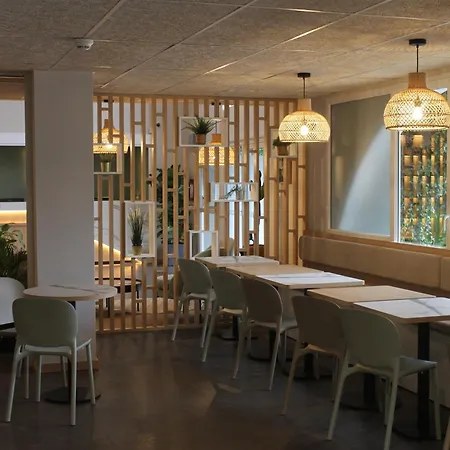 Hotel Kyriad Anglet - Biarritz 3*