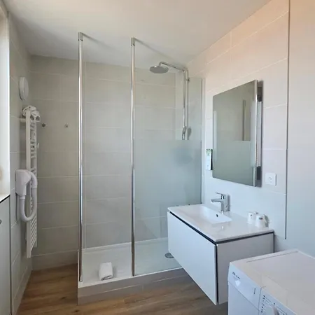 Kyriad - Biarritz Hotell