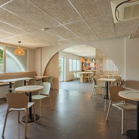酒店 Kyriad - Biarritz 3*
