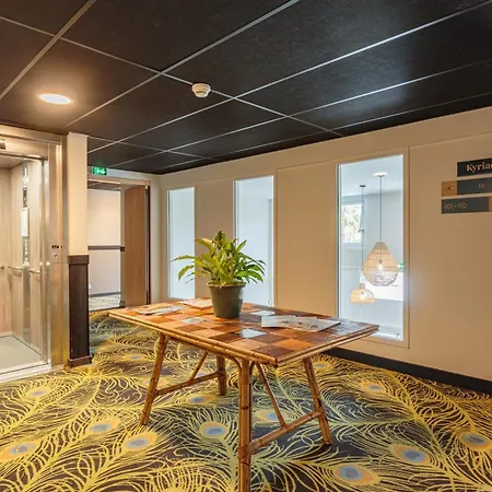 Kyriad - Biarritz Hotell