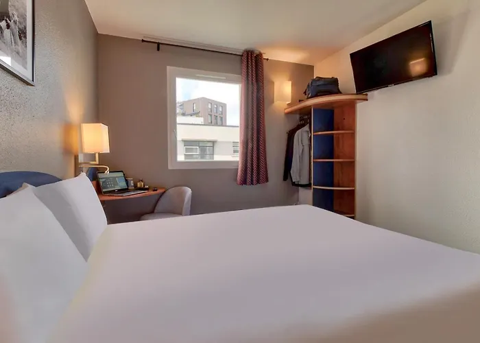 Kyriad - Biarritz أنغليه