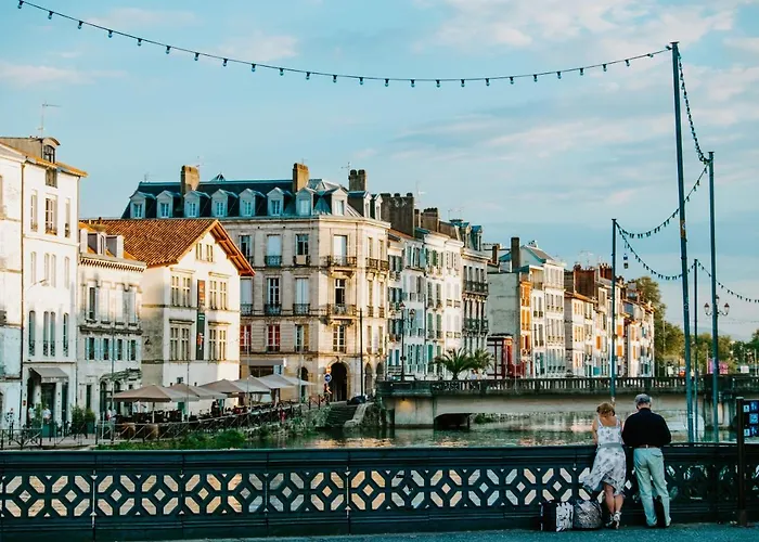 Kyriad - Biarritz أنغليه